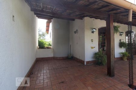 Casa para alugar com 360m², 3 quartos e 2 vagas Casa para alugar com 360m², 3 quartos e 2 vagasGaragem