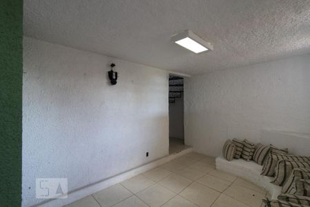 Casa para alugar com 360m², 3 quartos e 2 vagas Casa para alugar com 360m², 3 quartos e 2 vagasHall