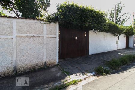 Casa para alugar com 360m², 3 quartos e 2 vagas Casa para alugar com 360m², 3 quartos e 2 vagasFachada