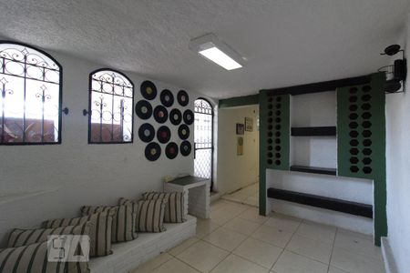 Casa para alugar com 360m², 3 quartos e 2 vagas Casa para alugar com 360m², 3 quartos e 2 vagasHall