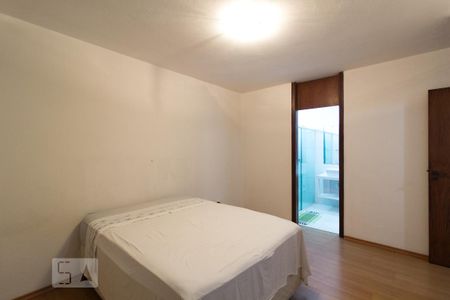 Casa para alugar com 360m², 3 quartos e 2 vagas Casa para alugar com 360m², 3 quartos e 2 vagasSuíte