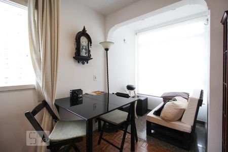 Sala de apartamento à venda com 3 quartos, 98m² em Moema, São Paulo