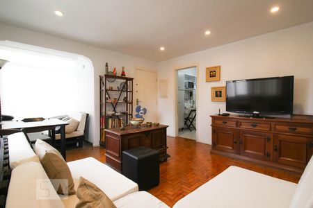 Sala de apartamento à venda com 3 quartos, 98m² em Moema, São Paulo