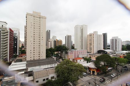 Vista  de apartamento à venda com 3 quartos, 98m² em Moema, São Paulo