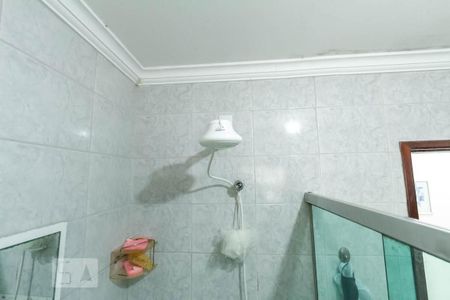 Casa à venda com 160m², 2 quartos e 2 vagasBanheiro social