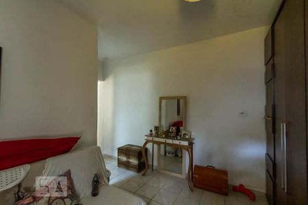 Casa à venda com 160m², 2 quartos e 2 vagasCloset da suíte