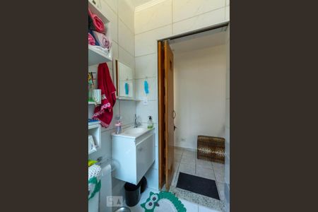 Casa à venda com 160m², 2 quartos e 2 vagasBanheiro da suíte