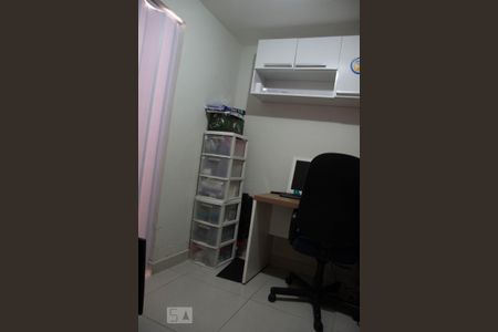 Casa à venda com 180m², 3 quartos e 2 vagas Casa à venda com 180m², 3 quartos e 2 vagasedicula