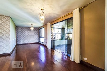 Sala de apartamento à venda com 4 quartos, 247m² em Real Parque, São Paulo