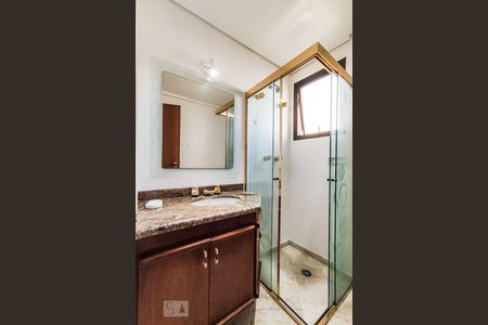 Apartamento à venda com 247m², 4 quartos e 3 vagasBanheiro dos Quartos