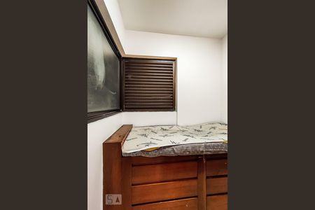 Apartamento à venda com 247m², 4 quartos e 3 vagasÁrea de Serviço - Quarto