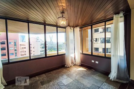 Varanda de apartamento à venda com 4 quartos, 247m² em Real Parque, São Paulo