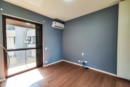Apartamento à venda com 247m², 4 quartos e 3 vagasSuíte Master