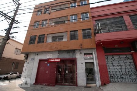 Apartamento para alugar com 70m², 2 quartos e sem vagaFachada