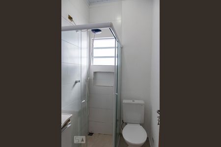 Banheiro de casa para alugar com 1 quarto, 62m² em Jardim da Glória, São Paulo