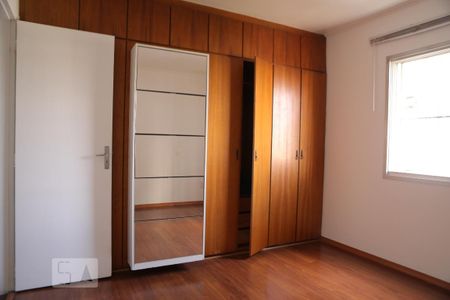 Apartamento à venda com 77m², 2 quartos e 1 vagaQuarto 2