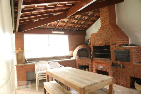 Apartamento à venda com 77m², 2 quartos e 1 vagaChurrasqueira