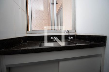 Apartamento para alugar com 67m², 3 quartos e 1 vagaÁrea de Serviço