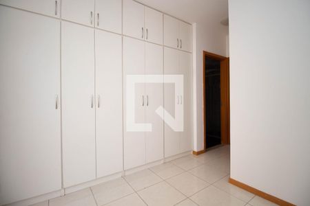 Apartamento para alugar com 67m², 3 quartos e 1 vagaSuíte