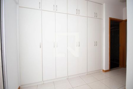 Apartamento para alugar com 67m², 3 quartos e 1 vagaSuíte