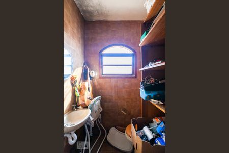 Lavabo de casa à venda com 3 quartos, 250m² em Vila Apiai, Santo André