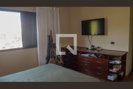 Apartamento à venda com 190m², 4 quartos e 2 vagas Apartamento à venda com 190m², 4 quartos e 2 vagasSuíte 1