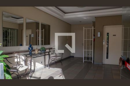 Apartamento à venda com 190m², 4 quartos e 2 vagas Apartamento à venda com 190m², 4 quartos e 2 vagasHall