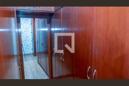 Apartamento à venda com 190m², 4 quartos e 2 vagas Apartamento à venda com 190m², 4 quartos e 2 vagasCloset da Suíte 1