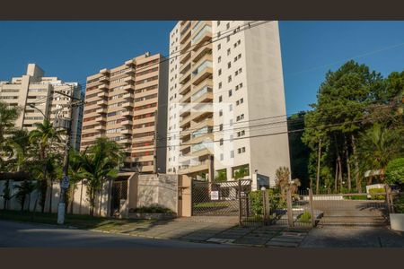 Apartamento à venda com 190m², 4 quartos e 2 vagas Apartamento à venda com 190m², 4 quartos e 2 vagasFachada