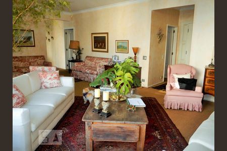 Apartamento à venda com 278m², 3 quartos e 2 vagas Apartamento à venda com 278m², 3 quartos e 2 vagasSala