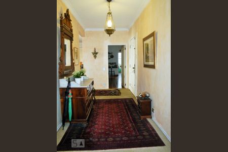 Apartamento à venda com 278m², 3 quartos e 2 vagas Apartamento à venda com 278m², 3 quartos e 2 vagasCorredor