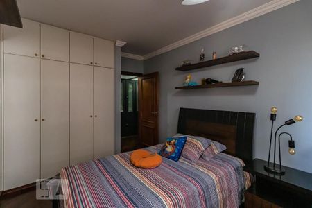 Apartamento à venda com 285m², 4 quartos e 4 vagas Apartamento à venda com 285m², 4 quartos e 4 vagasQuarto 1