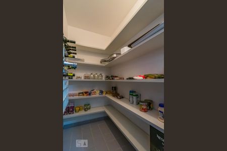 Apartamento à venda com 285m², 4 quartos e 4 vagas Apartamento à venda com 285m², 4 quartos e 4 vagasDetalhe da Cozinha