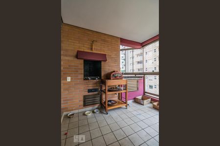 Apartamento à venda com 285m², 4 quartos e 4 vagas Apartamento à venda com 285m², 4 quartos e 4 vagasVaranda Gourmet