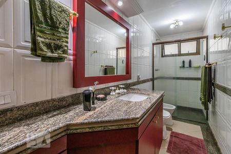 Apartamento à venda com 285m², 4 quartos e 4 vagas Apartamento à venda com 285m², 4 quartos e 4 vagasBanheiro Social