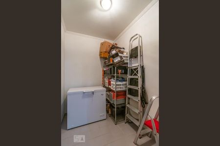 Apartamento à venda com 285m², 4 quartos e 4 vagas Apartamento à venda com 285m², 4 quartos e 4 vagasDetalhe da Área de Serviço