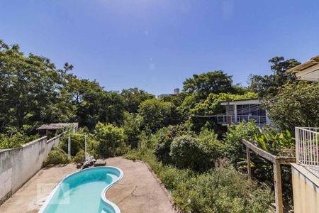 Casa à venda com 268m², 3 quartos e 2 vagas Casa à venda com 268m², 3 quartos e 2 vagasVista do Quarto