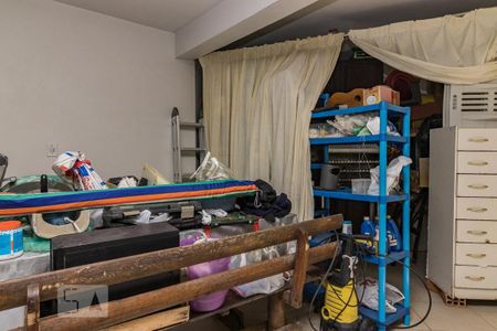 Casa à venda com 268m², 3 quartos e 2 vagas Casa à venda com 268m², 3 quartos e 2 vagasGaragem