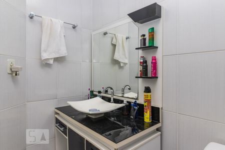 Casa à venda com 268m², 3 quartos e 2 vagas Casa à venda com 268m², 3 quartos e 2 vagasbanheiro 2