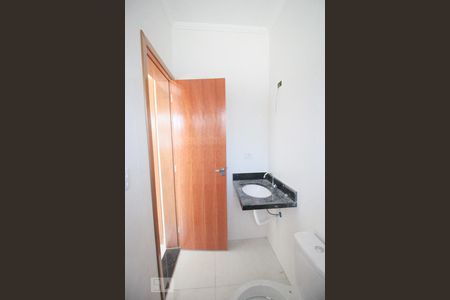 Banheiro de apartamento para alugar com 1 quarto, 35m² em Vila Jacuí, São Paulo