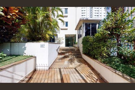 Apartamento à venda com 104m², 2 quartos e 1 vagaFachada