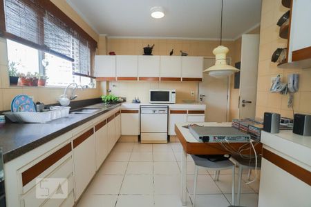 Apartamento à venda com 104m², 2 quartos e 1 vagaCozinha