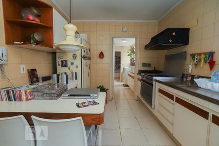 Apartamento à venda com 104m², 2 quartos e 1 vagaCozinha