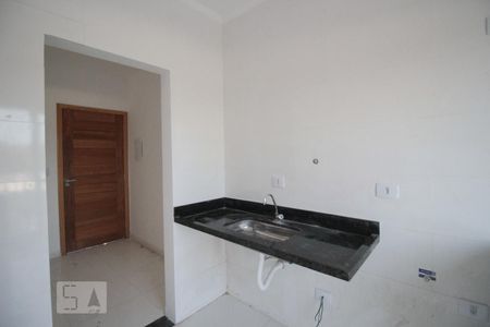 Cozinha de apartamento para alugar com 1 quarto, 28m² em Vila Jacuí, São Paulo
