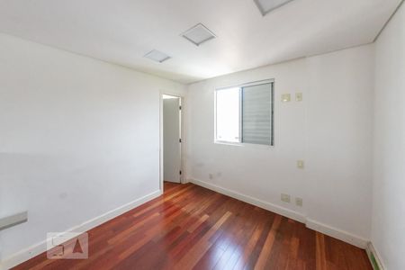 Apartamento à venda com 60m², 2 quartos e 2 vagasQuarto 2