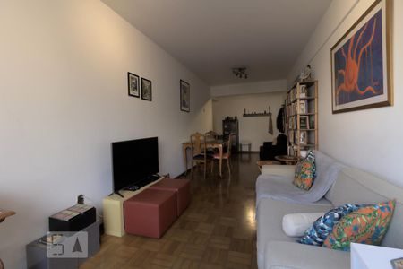 Sala de Apartamento com 2 quartos, 95m² Vila Pompéia