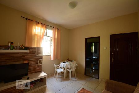 Sala de apartamento à venda com 1 quarto, 45m² em Brás de Pina, Rio de Janeiro