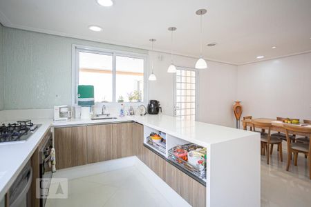 Casa de condomínio à venda com 900m², 5 quartos e sem vaga Casa de condomínio à venda com 900m², 5 quartos e sem vagaCozinha