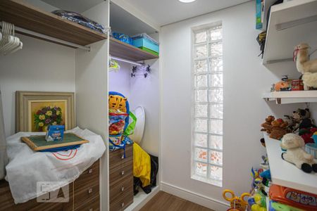 Casa de condomínio à venda com 900m², 5 quartos e sem vaga Casa de condomínio à venda com 900m², 5 quartos e sem vagaSuíte 4