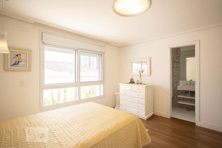 Casa de condomínio à venda com 900m², 5 quartos e sem vaga Casa de condomínio à venda com 900m², 5 quartos e sem vagaSuíte 3